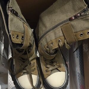 High-Top Canvas Sneakers with Zipper